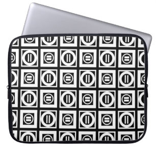 Capa Para Notebook Padrão de Sinal Igual Geométrico em Preto