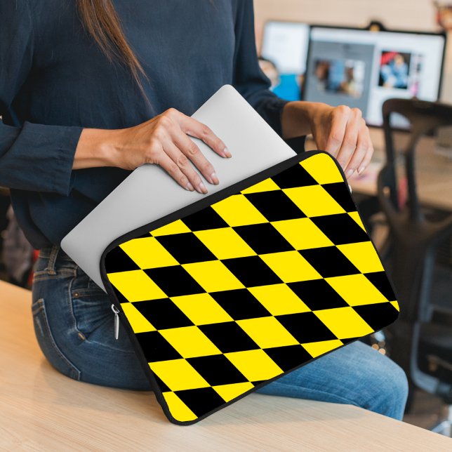 Capa Para Notebook Padrão de Sinalizador Diamante da Baviera Preta e  (Criador carregado)