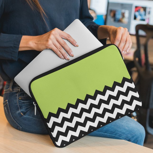 Capa Para Notebook Padrão de ziguezague preto e branco, Chevron, verd (Criador carregado)