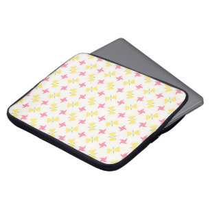 Capa Para Notebook Padrão floral de roda-gigante rosa e amarelo