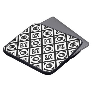 Capa Para Notebook Padrão Geométrico de Sinal Branco Igual em Preto