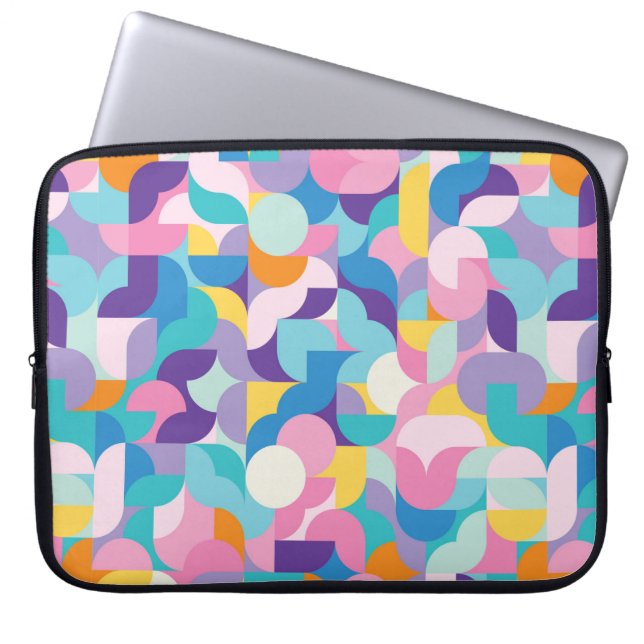 Capa Para Notebook Padrão Geométrico Púrpura e Rosa (Frente)