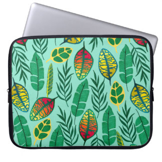 Capa Para Notebook Padrão sem costura com folhas tropicais. Gouache a