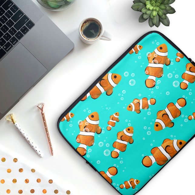 Capa Para Notebook Padrão Tropical de Palhaço e Bolhas (Tropical Clownfish Pattern Laptop Sleeve)