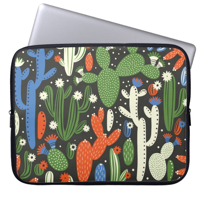 Capa Para Notebook padrão uniforme com cacto em fundo preto.  (Frente)