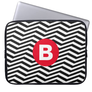 Capa Para Notebook Padrão Zigue-Zague Preto e Branco com Monograma Ve