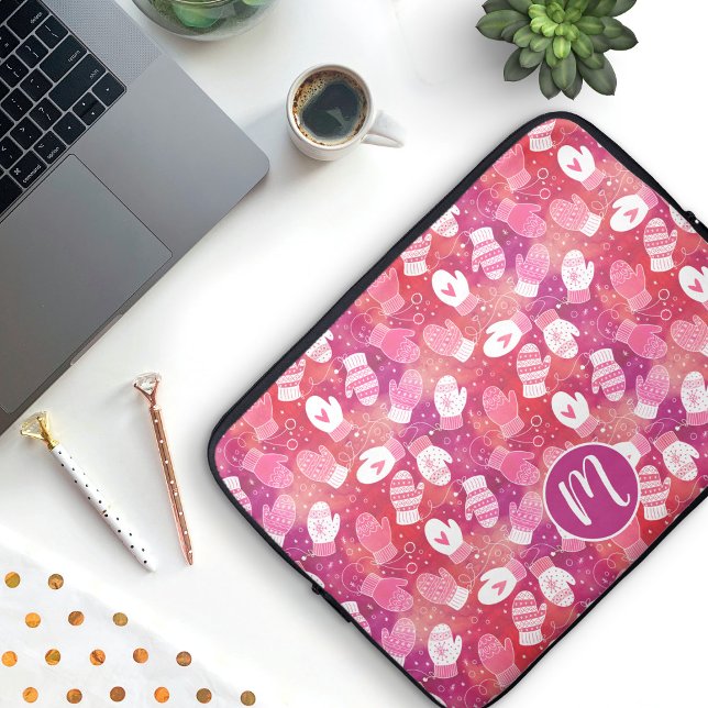 Capa Para Notebook Padrões de natal em rosa (Winter Mittens Pattern & Monogram Laptop Sleeve)