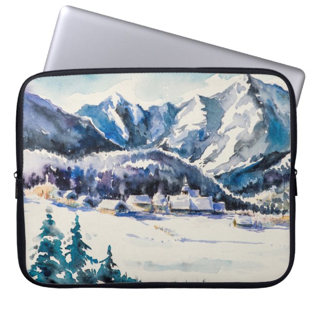 Capa Para Notebook Paisagem de inverno com aldeia de montanha coberta (Frente)