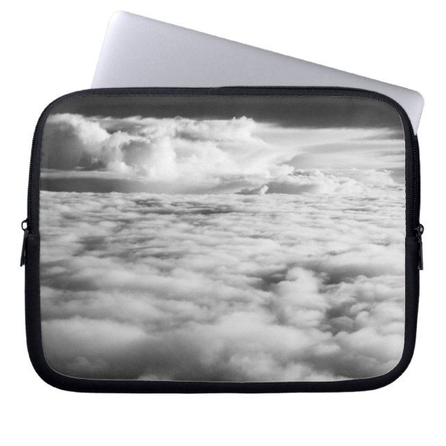 Capa Para Notebook Paisagem de nuvens sinistra ao nascer do sol. 2 (Frente)