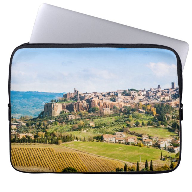 Capa Para Notebook Paisagem sobre Orvieto (Frente)