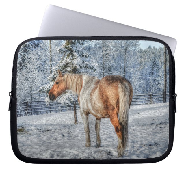 Capa Para Notebook Palomino Paint Horse and Snow Equine Photo (Frente)