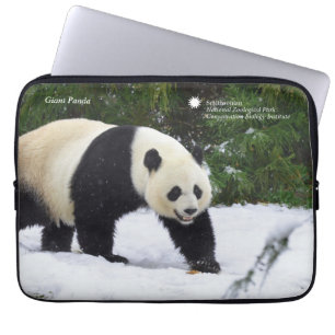 Capa Para Notebook Pandas gigantes de Smithsonian   na neve