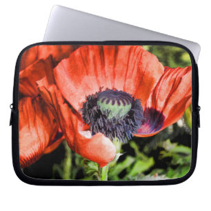 Capa Para Notebook Papagaios vermelhos e flores de homens florescem p