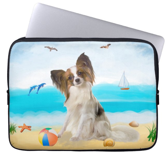 Capa Para Notebook Papillon Dog na Praia (Frente)