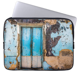 Capa Para Notebook Parede e porta azuis