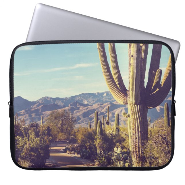 Capa Para Notebook Parque Nacional Saguaro, representação cênica. (Frente)
