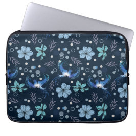 Capa Para Notebook Pássaros Azuis e Harmonia Floral Padrão Sem Costur