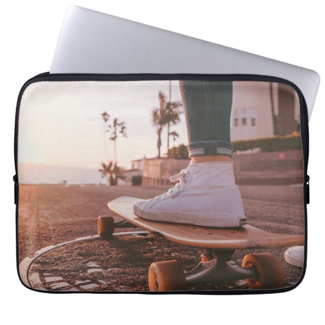 Capa Para Notebook patinagem na praia (Frente)