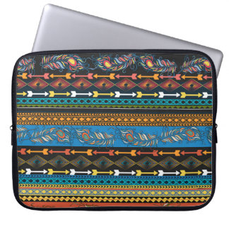 Capa Para Notebook Penas Étnicas: Embroiderme Boho Chic