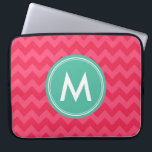 Capa Para Notebook Personalize o modelo de pré-disquete no monograma<br><div class="desc">Expresse-se com esta bolsa de laptop monificada que apresenta um padrão de diafragma em tons de rosa. Personalize-o substituindo o texto do marcador de posição. Para obter mais opções, como alterar a fonte e seu tamanho, clique no botão "Personalizar". *Observe que a Marca d'água do Zazzle que aparece na visualização...</div>