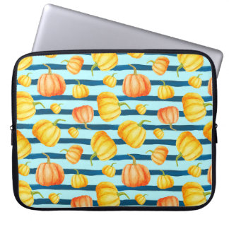 Capa Para Notebook Perto de Pumpkin Laranja. Pat sem costura