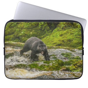 Capa Para Notebook Pesca com Urso Negro   Qua Creek British Columbia