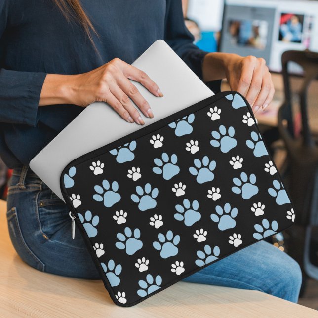 Capa Para Notebook Pestanas, Patas Azuis, Patas De Cães, Patas De Ani (Criador carregado)