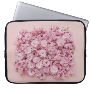 CAPA PARA NOTEBOOK PETAIS DE PINCO E FLOR BRANCO