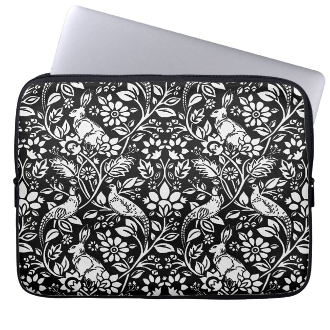 Capa Para Notebook Pheasant and Hare Patterno, Preto e Branco (Frente)