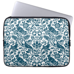 Capa Para Notebook Pheasant and Hare Patterno, White e Dark Blue