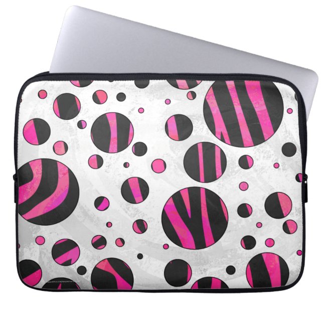 Capa Para Notebook Piloka Dot Zebra Preta e Rosa Quente (Frente)
