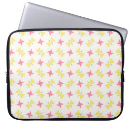 Capa Para Notebook Pink and yellow pinwheel floral pattern