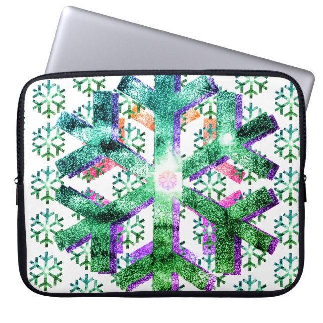 Capa Para Notebook Pink, Purple + Green Snowflakes on Electronics Bag (Frente)