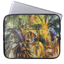 Pintura de palmeiras tropicais com monograma