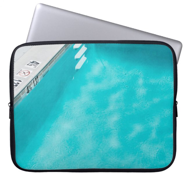 Capa Para Notebook Piscina de natação azul (Frente)
