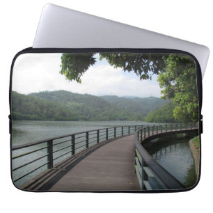 Capa Para Notebook Ponte Bicicleta Sobre Água