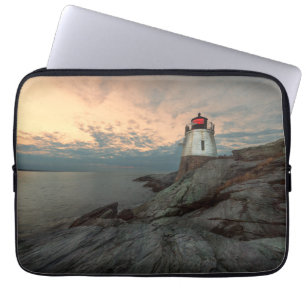 Capa Para Notebook Por do sol no farol do monte do castelo
