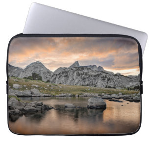Capa Para Notebook Por do sol no lago pyramid