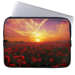 Capa Para Notebook Por do sol vermelho bonito do campo de flor da