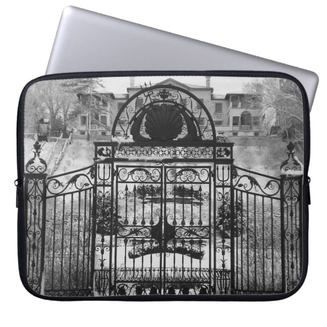 Capa Para Notebook Portão de inverno (Frente)