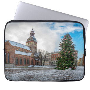 Capa Para Notebook Praça Dome com árvore de Natal em Riga