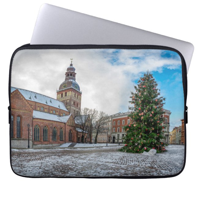Capa Para Notebook Praça Dome com árvore de Natal em Riga (Frente)