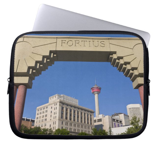 Capa Para Notebook Praça Olímpica e Torre de Calgary, Alberta, Canadá (Frente)