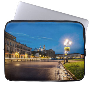 Capa Para Notebook Prato della Valle à noite em Padova, Itália