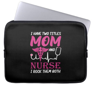 Capa Para Notebook Presente de Enfermeira Tenho Dois Títulos Mãe E