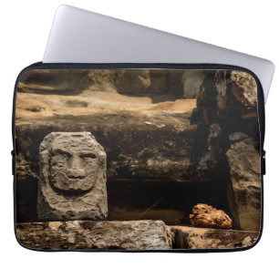 Capa Para Notebook Protetor de Laptop Totem Pedra Sorridente Camboja