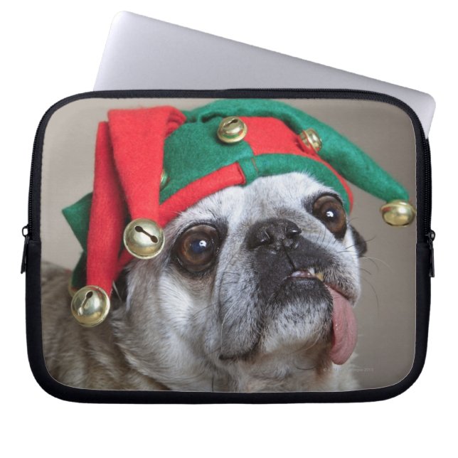 Capa Para Notebook Pug de vista engraçado com a língua que pendura (Frente)