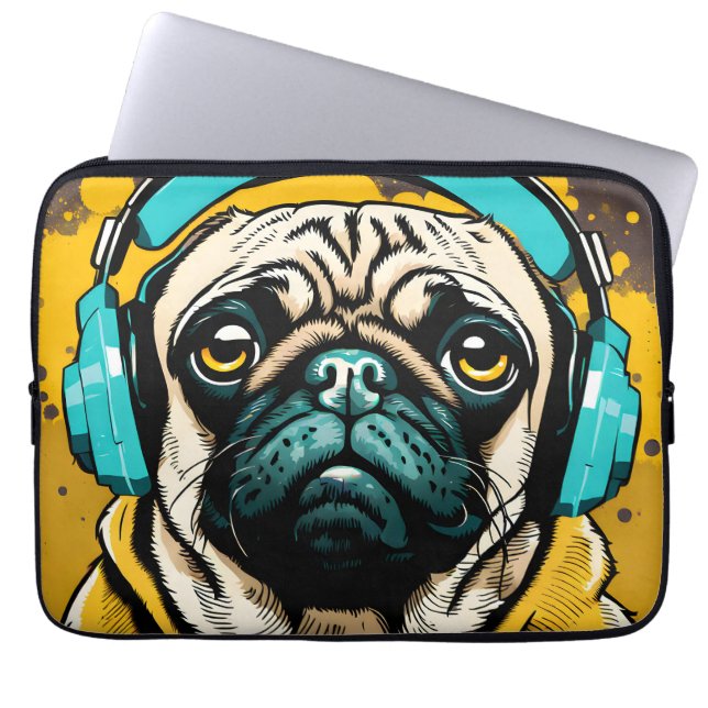 Capa Para Notebook Pug vestindo fones de ouvido (Frente)