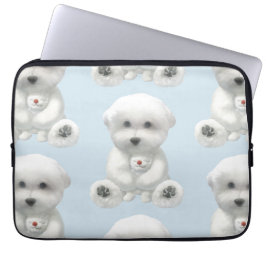 Capa Para Notebook Puppy Abraçando Seu Brinquedo