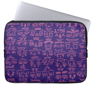 Capa Para Notebook Purple and Pink Doodle Laptop Sleeve – Abstract Ar